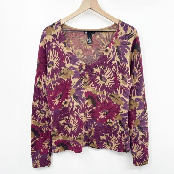 Vintage Lambs Wool Angora Rabbit Floral V Neck Sweater in Purple Size XL - Picture 1 of 6